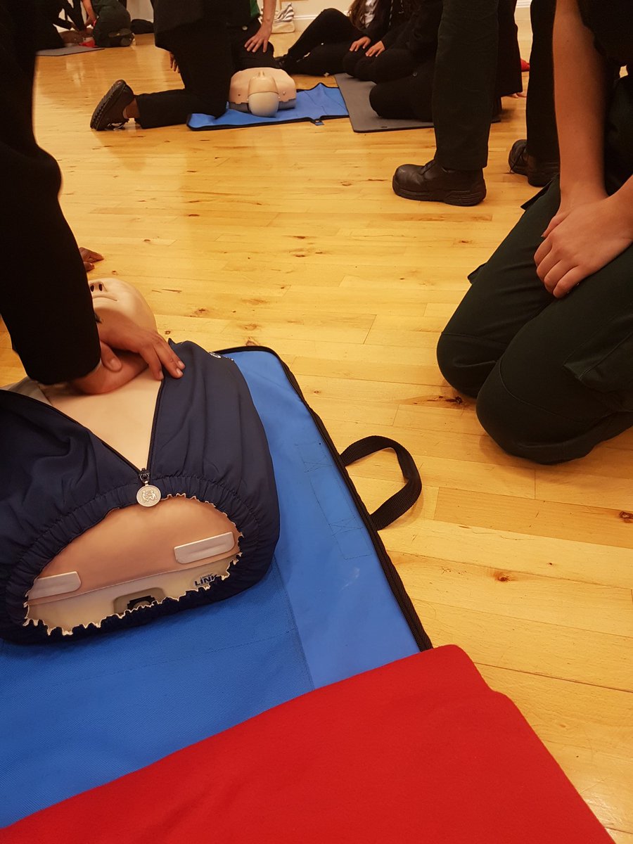 LAS_NorthWest's tweet photo. Its #WorldRestartAHeart day! We're at @whitmorehighsch with the St John @HarrowResponder team, teaching 400 kids how to perform CPR 💚 - Sarah https://t.co/oNemOqhoBT