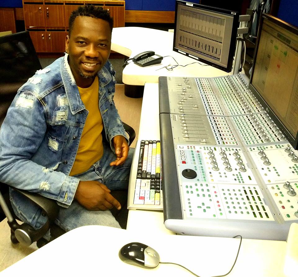 LuckeezMfowethu's tweet image. When I&apos;m not on the air @UWFM88_106FM , the production studio is where I am at #DCommand #ProTools