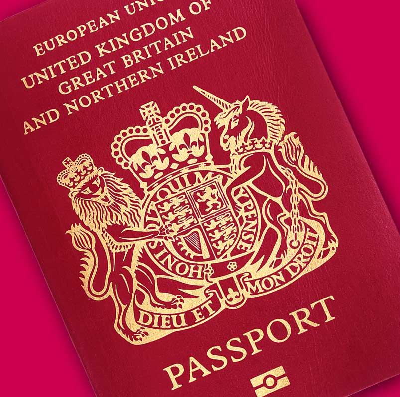 QuizComApp's tweet image. UNICORN FACT ALERT! Have you ever noticed there's a Unicorn on the cover of your British passport...?! Test your Unicorn knowledge on our fantastic @QuizComApp game and walk away with your own pink fluffy unicorn! #WOLCE #GameBrain #unicorntraining #winaunicorn