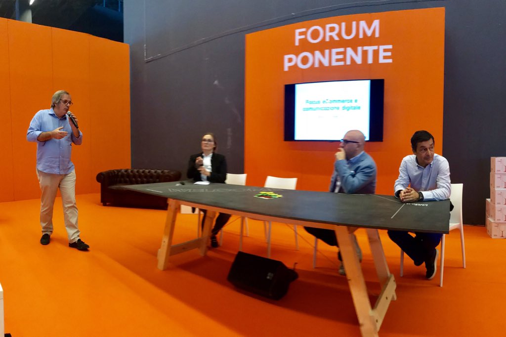 Si parla di e-commerce al Forum Ponente di #ristorexpo con <a href="/robertopanizza/">roberto panizza</a> e <a href="/farmaciaserrage/">Farmacia Serra</a> <a href="/confcommercioge/">Confcommercio Genova</a>