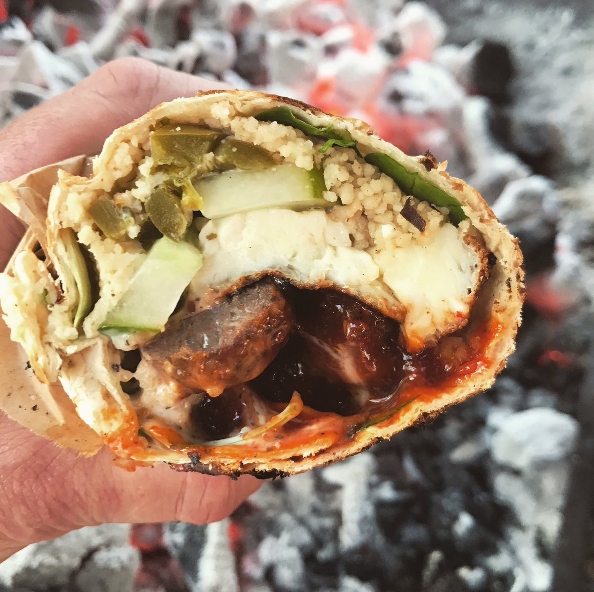FeastInfo's tweet image. Weve got lunch all wrapped up today @WembleyPark with @StreetDots #streetfood #livefirecooking  @TrailblazerBBQ