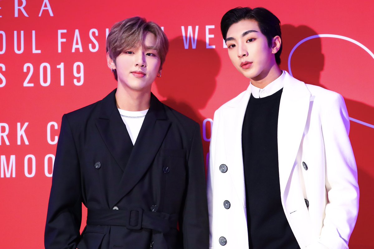 BIG_GHofficial's tweet photo. #DEMOO
데무 박춘무 디자이너 선생님의 2019 S/S 헤라 서울패션위크에 다녀 온 건민X희도❗
블랙 앤 화이트 콘셉트 마저 찰떡인 건민이와 희도 💦
-
#비아이지 #건민 #희도 #데무 #서울패션위크 #DDP  #매일_잘생겼다고_말하기_지쳐 #하지만_오늘도_잘생김 https://t.co/hSIVJoOoDC