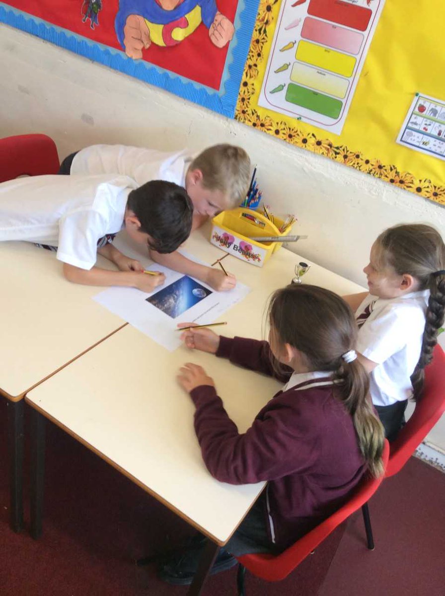 danetreeschool's tweet image. Year 3 have been having a fantastic discussion about how the world began. #REDay #BigBigTheory #ReligiousViews