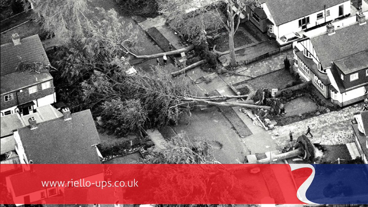As the clear-up from #StormCallum continues, #OTD 31 years ago the UK was ravaged by the 'Great Storm' leaving thousands of homes &amp; businesses without power ow.ly/1Fjs50jpEwW