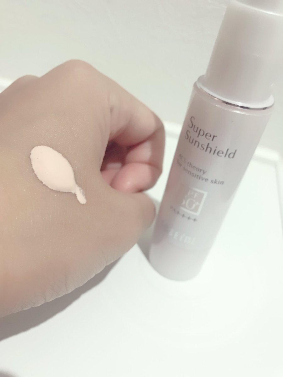 suyu0707's tweet photo. 特殊パウダーが肌をきれいに魅せてくれるので、下地としても大活躍
SPF50+なので日焼けもこわくない!
肌に優しい成分なので、安心して毎日使用できます😌
@acseine_jp
#アクセーヌ #日焼け止め #化粧下地 #保湿 #毛穴 #色ムラ #spf50plus #ブロネット #モニター当選 https://t.co/nBp5KUf42g
