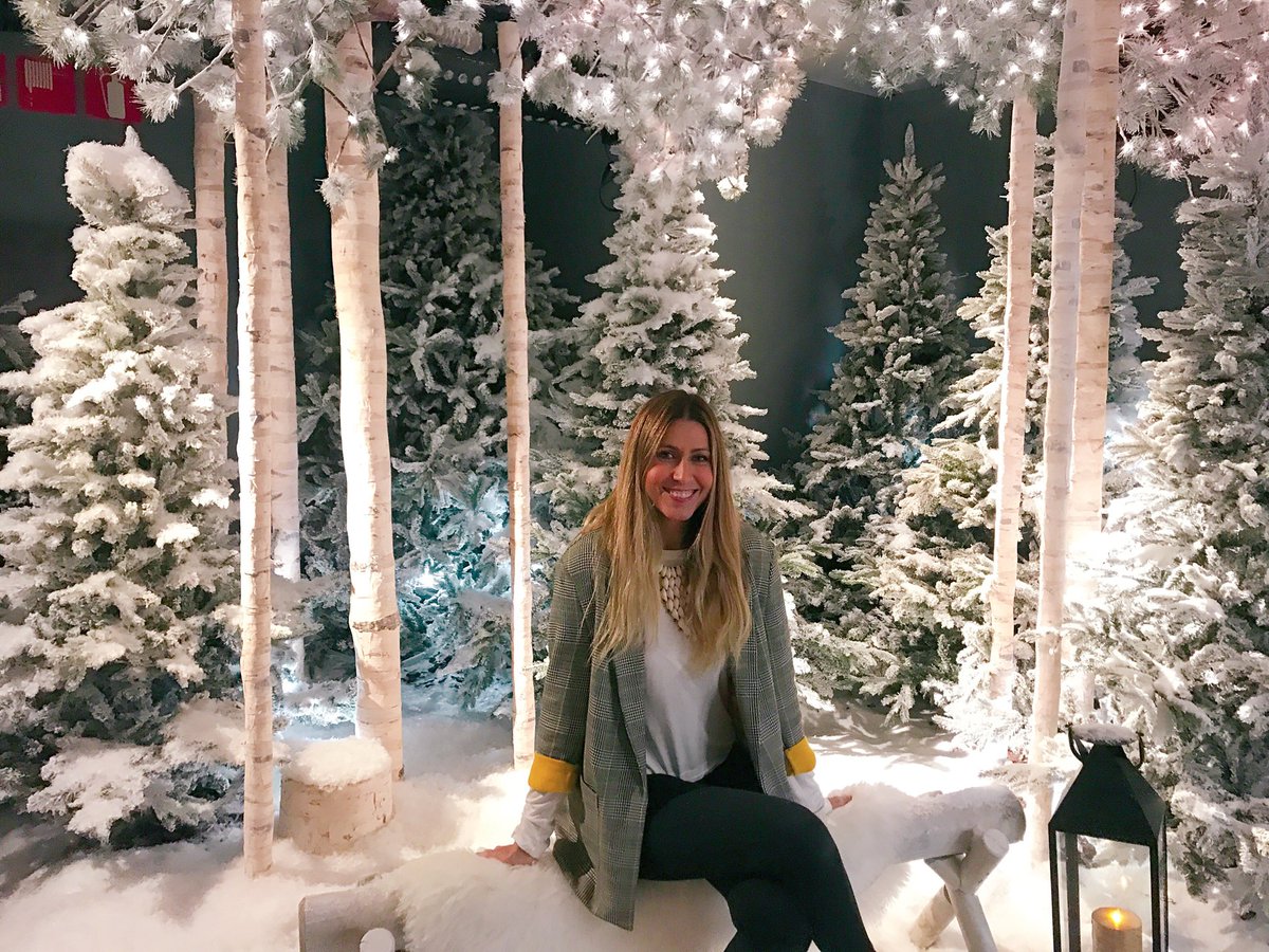 Ya es Navidad en el blog! os traemos las mejores tendencias de Navidad de el <a href="/elcorteingles/">El Corte Inglés</a> Dice un estudio  que quien decora antes de Navidad sus casas está demostrado que son mas felices! así que...nunca es demasiado pronto!
wp.me/p5yVCF-4E0
#LaIlusionDeDecorar