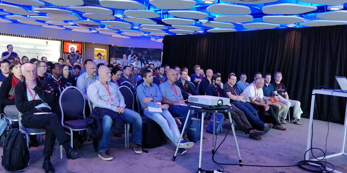 datamindsbe's tweet image. Sorry @SQLRich, next time we&apos;re getting you a bigger room .. #tempDB is still hot! #datamindsconnect