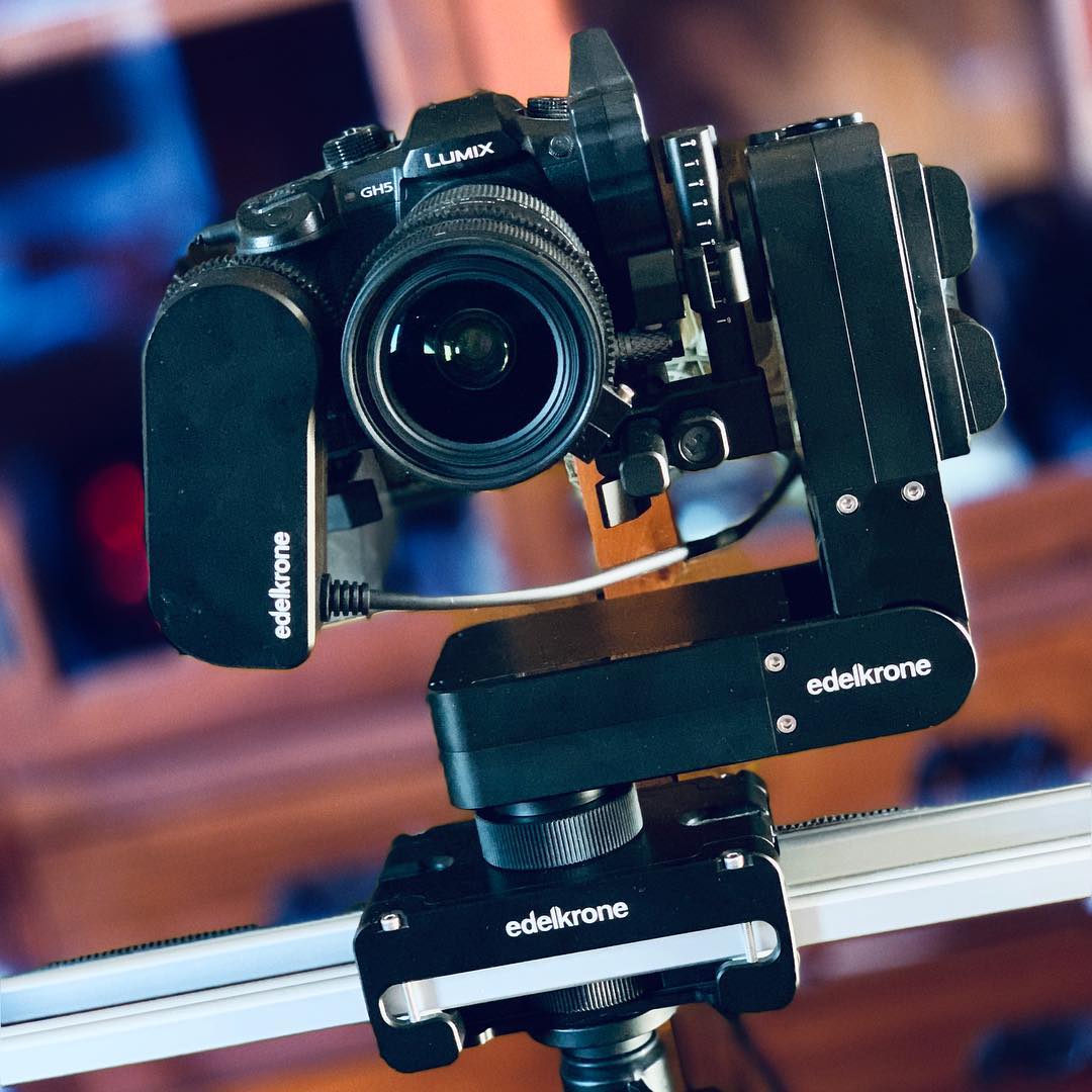 edelkrone's tweet photo. #edelkrone around the world (via Official Dark Dust ) π¬ Learn more about #HeadPLUS & #FocusModule & #SliderPLUS π https://t.co/O2QB15YJyX https://t.co/SslOaykACr