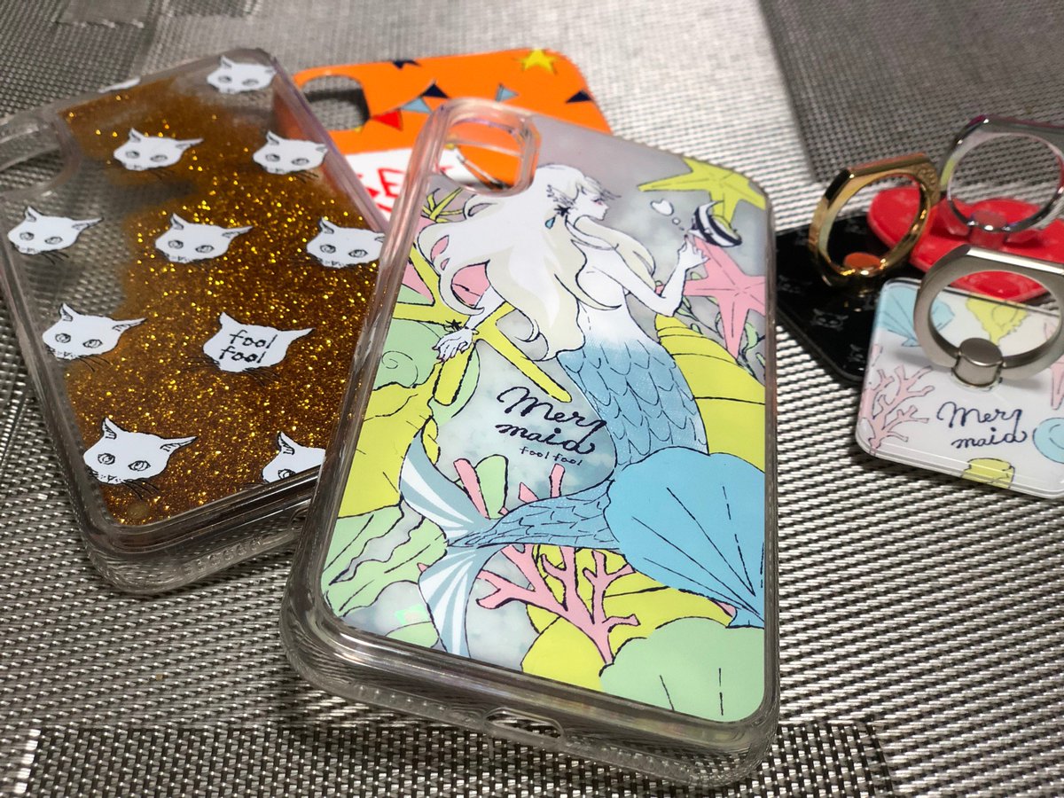 foolfool_shop's tweet photo. 新しい商品のサンプルが届きましたー!色合いなんかはやっぱり難しいですね🥴
撮影写真が整い次第、販売開始予定ですのでよろしくおねがいします😳
#foolfool #BASE #BOOTH
#スマホケース #スマホリング
https://t.co/SmTXmKLU6t
https://t.co/Y9jxue9uW7 https://t.co/qk5NJY3DIZ