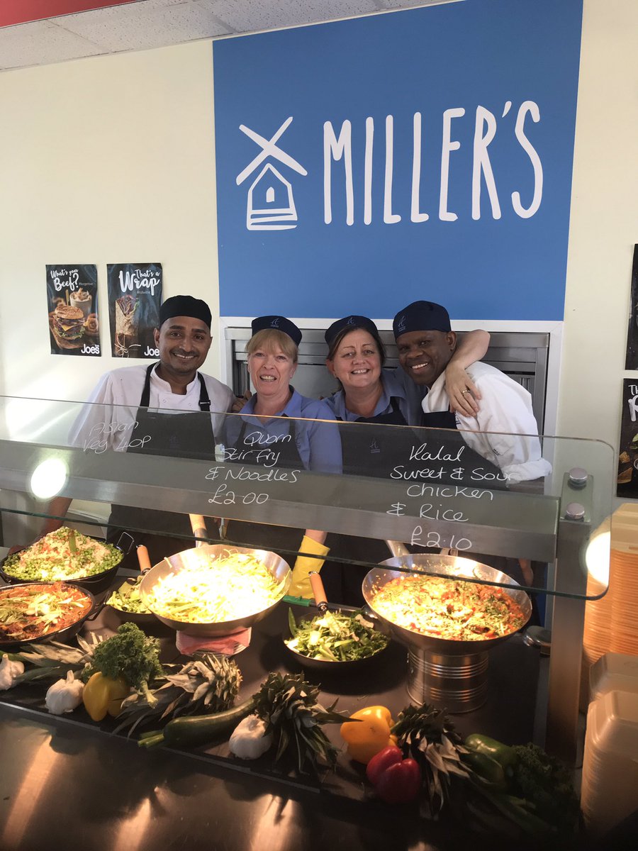 HarmanPip's tweet photo. @ExtShetty @Servest_UK @CateringAcademy @brimble_lee Great lunch display at Chadwell Heath Academy.  Well done Santosh and team and thanks Mr Brimble for getting the new kit. https://t.co/QpxFf1sUYu