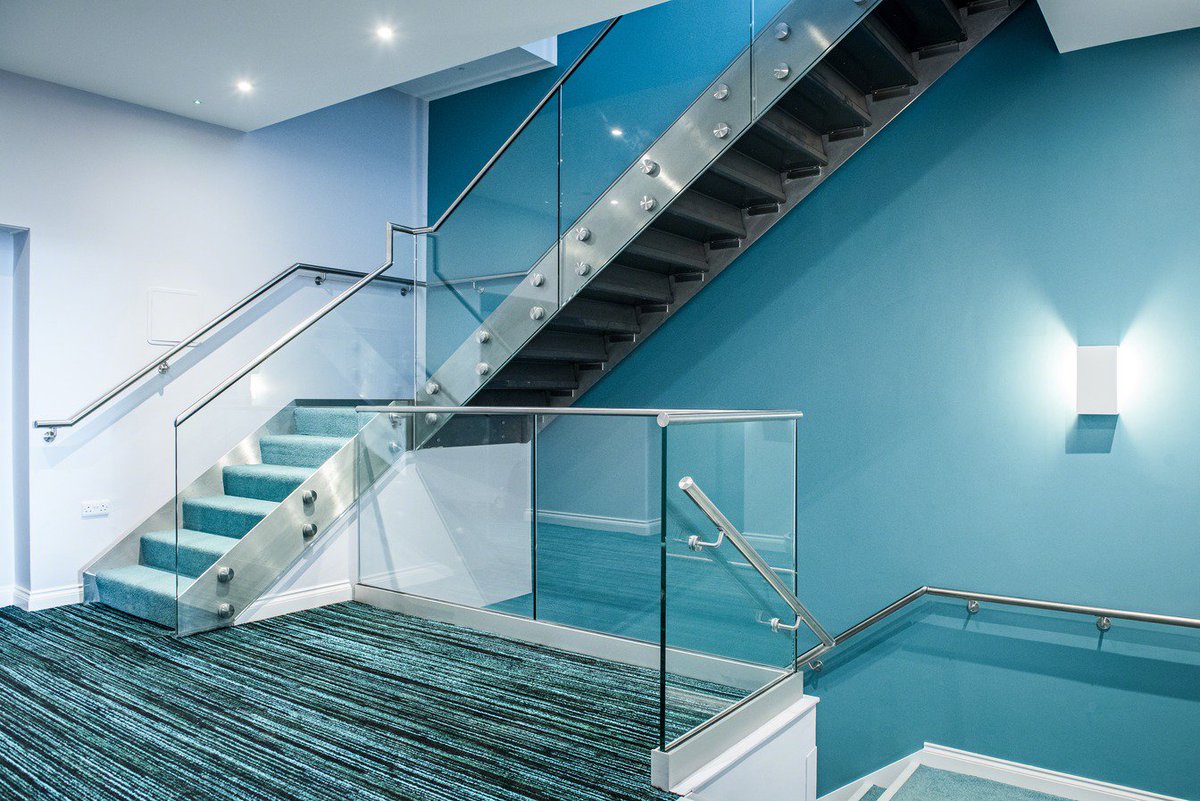 Q-railing España tweet media