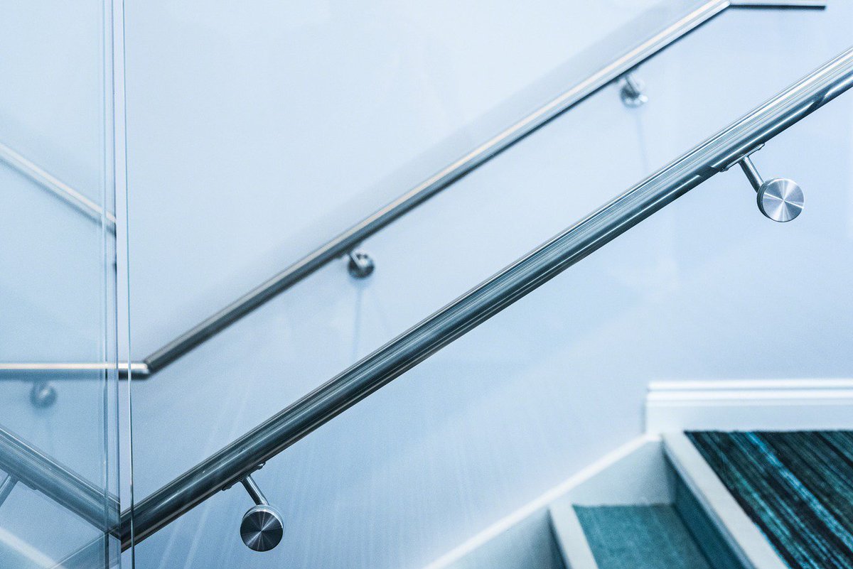 Q-railing España tweet media