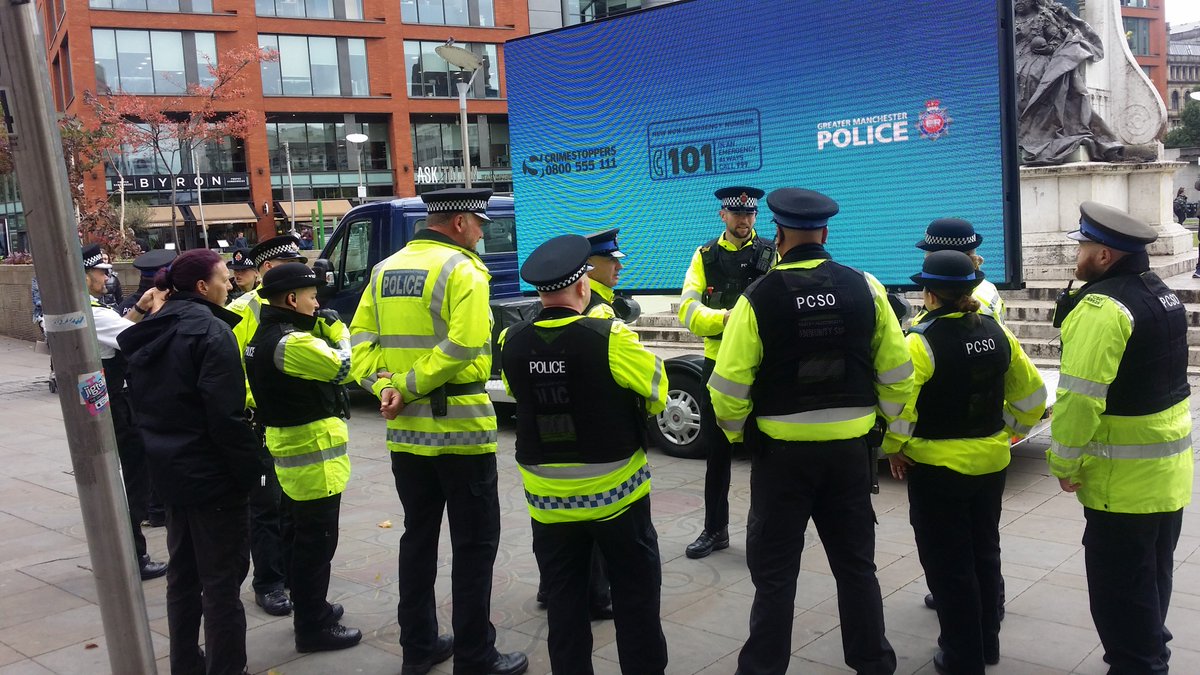 PMA_Outdoor's tweet photo. If you have a message you want to place in front of a huge audience, if you want to raise awareness, if you want to reach a target audience and no other media platform can help, then maybe you can hire a #digitaladvan with PMA, call us!! #ooh #DigitalMarketing #media #outdoor https://t.co/DNGCO3LYTH