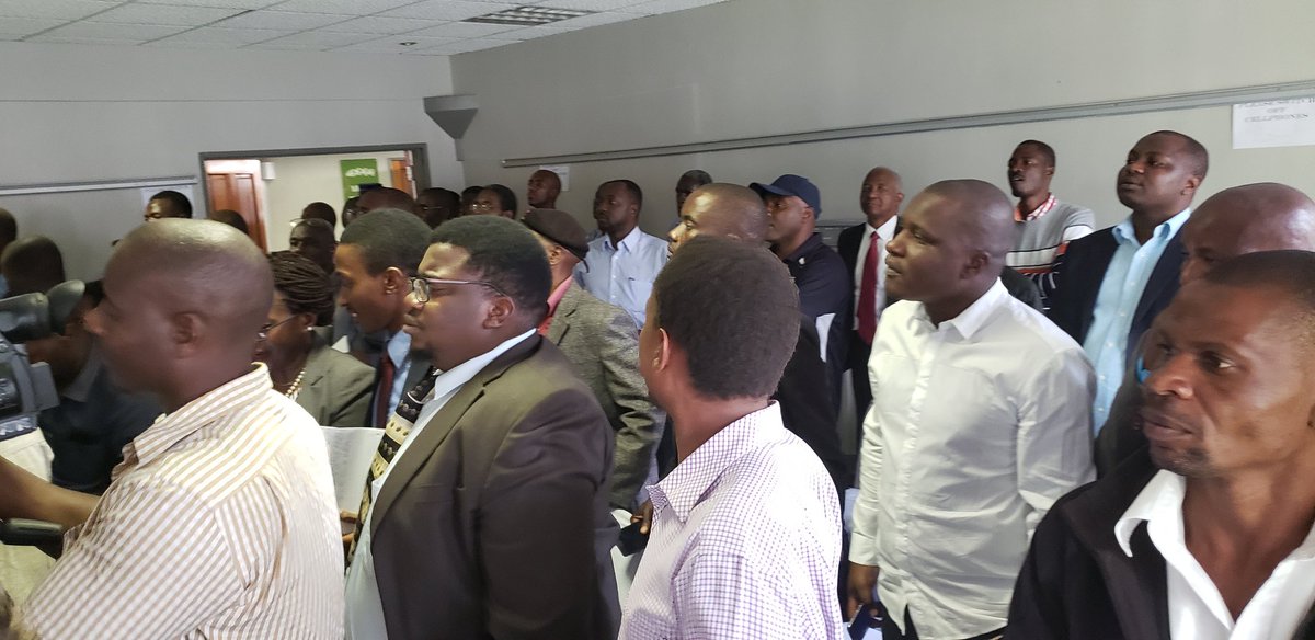 ZimHRNGOForum's tweet photo. Commission spokesperson apologizes for the delay as the Commission had to take care of some internal issues first. Introduction of the Commission underway. Room fully packed. #CommissionTransparency #CommissionPublicHearings https://t.co/fAFvN53DNP