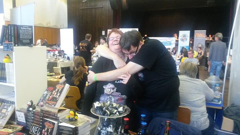 VLackerbauer's tweet photo. #Bucon2018 Familientreffen <3 https://t.co/RSZ42KmrmH