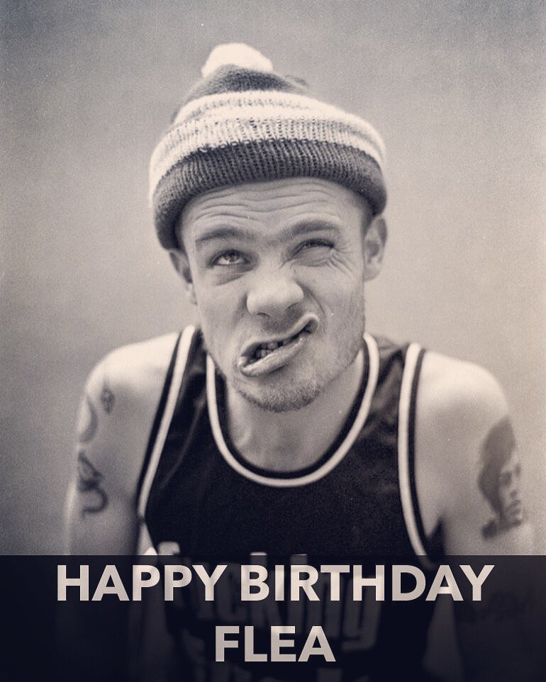 rhcpcl's tweet photo. Happy birthday @flea333 https://t.co/txK3pWj5hv