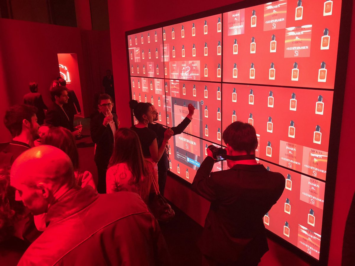 Intuiface's tweet image. Which market is your interactive content business targeting, and how? Here are some best practices you should take to heart.📙 buff.ly/2CjzpIU 
.
.
#Intuiface #Ebook #digitalsignage #interactivecontent @popcomms #website #opportunity #partnership @ElecomTouch