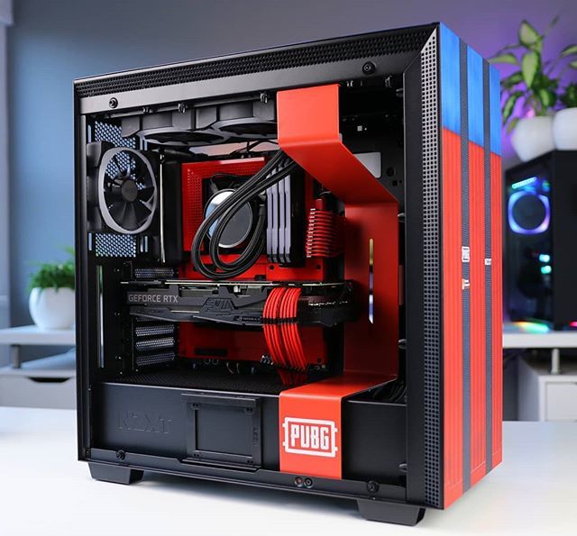 Nos quedamos con las patejas colgando con la build que nos enseña <a href="/Foritain/">Foritain</a>.  Una caja edición limitada #PUBG como la que podéis ganar en el torneo Airdrop Contested de <a href="/TrekzaES/">Trekza Tournaments</a>.  
ow.ly/Ky8r50jqn1t