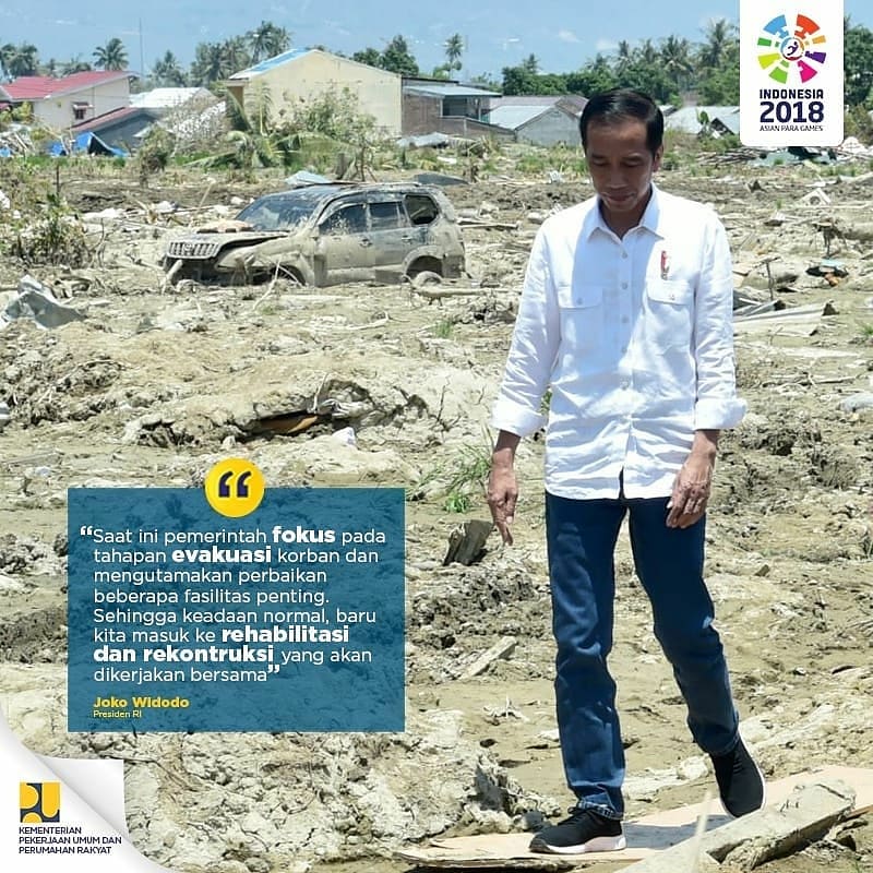 SIMANPUSAT's tweet photo. Sahabat #simans, pemerintah terus berupaya dalam proses penanganan dan layanan terbaik bagi korban terdampak gempa dan tsunami. Yuk terus berikan energi positif kepada petugas dalam penanganan bencana Sulteng!
#PaluBangkit #IndonesiaKerja #NegaraKuat https://t.co/LabPFopxO1