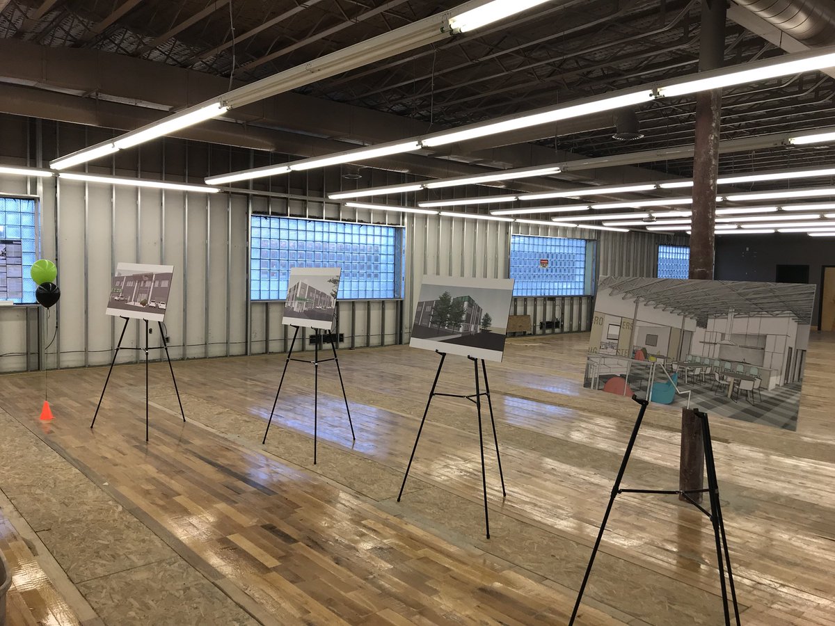 BigBroBigSisIND's tweet image. Putting the finishing touches on our groundbreaking ceremony before our guests arrive this morning! 💚🎉💚 @RowlandDesign @CapitolConstruc