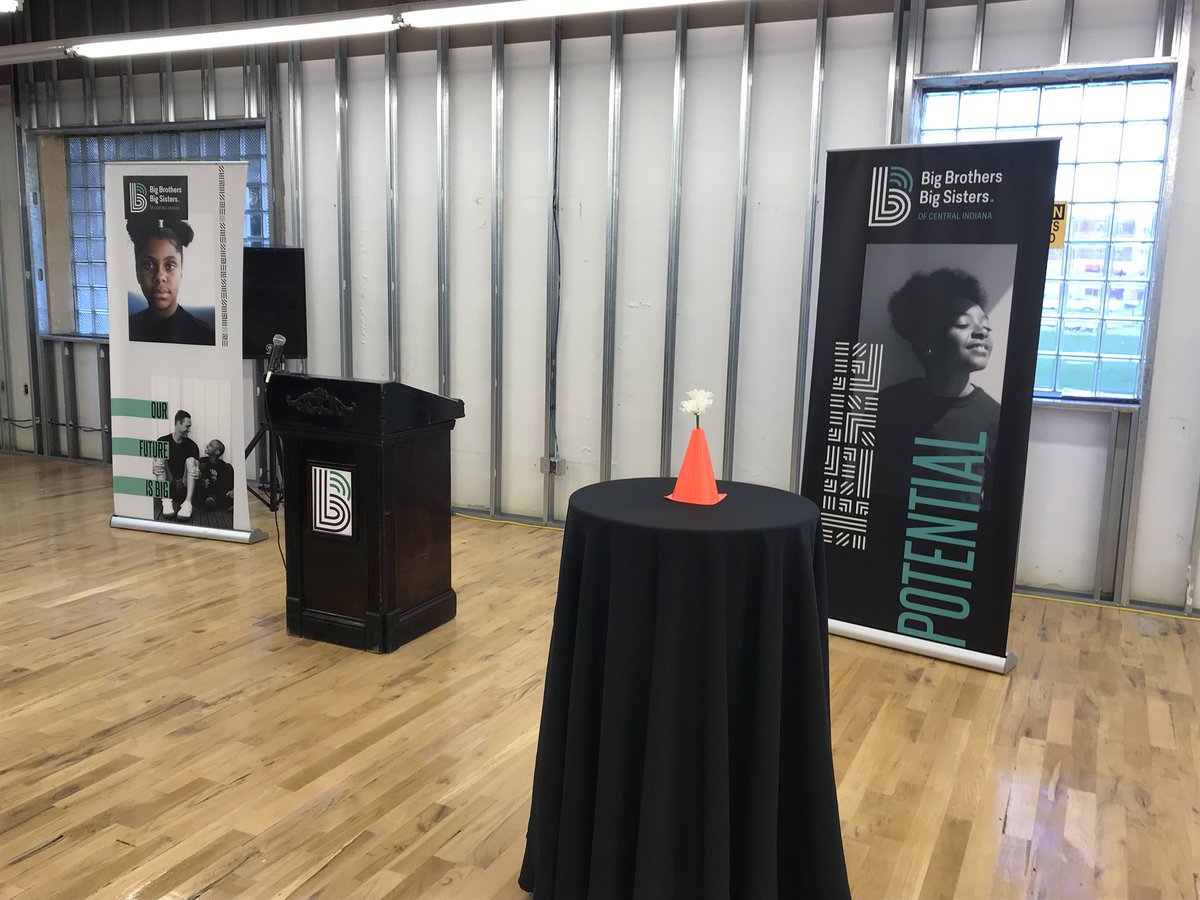 BigBroBigSisIND's tweet image. Putting the finishing touches on our groundbreaking ceremony before our guests arrive this morning! 💚🎉💚 @RowlandDesign @CapitolConstruc