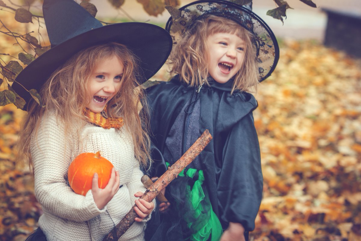 PrimaryTimesIRL's tweet photo. #Autumn #Winter #FamilyBreaks at @GleneagleHotel #Killarney 29 Oct - 1st Nov 2018 from โฌ109 per night 2BB 2AD2CH with #FREE #kidsclub #leisurecentre #kidsdisco #entertainment #Halloweenparty #Midterm madness! #GleneagleHotel #familytravel #family #primarytimes #OctoberMidTerm https://t.co/a6p0vC4ibq