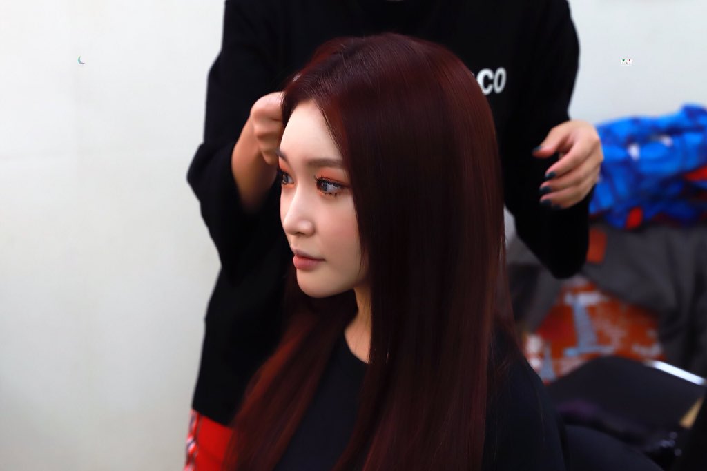ChunghaBrazil's tweet photo. [#PIC] 161018 Fotos de #CHUNGHA nos bastidores de seu Fanmeeting japonês 

🔗: https://t.co/Z4FGexpWNb https://t.co/uU5fsv1SkH