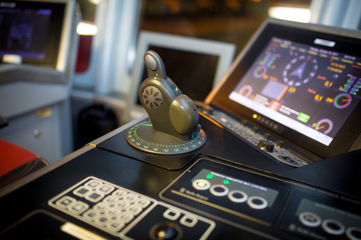 elpuertodechile's tweet image. La última maniobra de un grande.

Hoy al mediodía, Sigifredo Ojeda, capitán de remolcador en San Antonio, realizará su última maniobra tras 4 décadas en la mar.

¡Nuestro reconocimiento al querido "Capitán Chichi" y éxito en la nueva etapa!