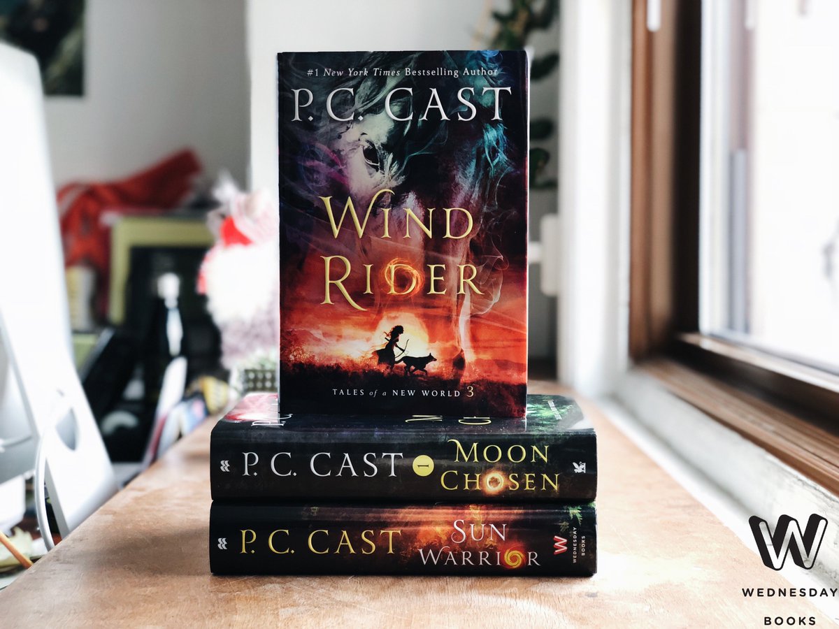 Happy book birthday to @pccastauthor’s WIND RIDER and <a href="/MValiando/">Meridith Valiando Rojas</a>’s SELFIE MADE! 😍😍😍