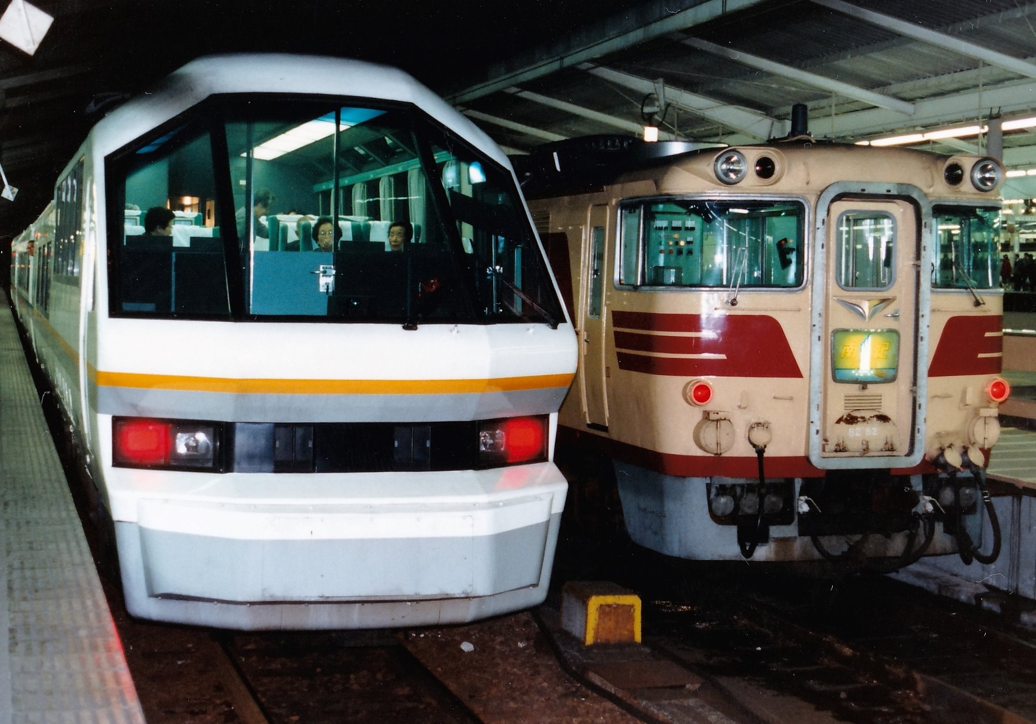 リゾートライナータイプ キハ82 Nゲージ トミックス改造品 他サイト