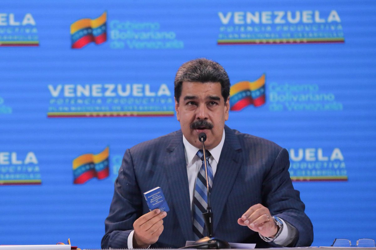 mippci_ven's tweet photo. #16Oct | 📣 ¡LA ETIQUETA DEL DÍA!⏩ #RegionesEstratégicasProductivas

Pdte. @NicolasMaduro: Gobernadores, pongámonos en el centro del esfuerzo nacional por la Recuperación, el Crecimiento y la Prosperidad Económica. Juntos por Venezuela, juntos por el crecimiento verdadero https://t.co/CXcIeto5kr