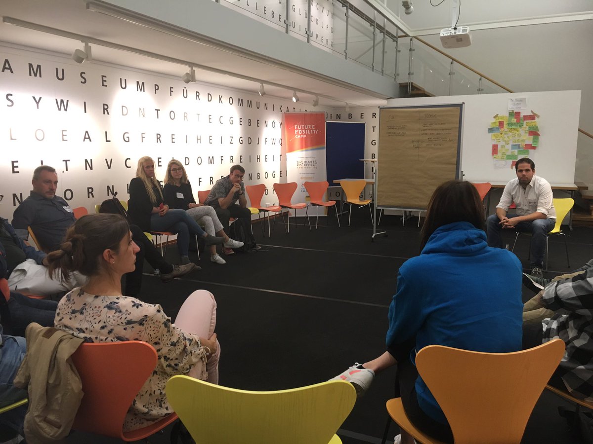 FMDNUE's tweet photo. Der Vorletzte Session-Track läuft und bildet die Themen #MaaS #Radverkehr #LetzteMeile und #Carsharing ab. #fmcnue2018 #mobilitytrack #nuedigital https://t.co/DymYoIlsbO