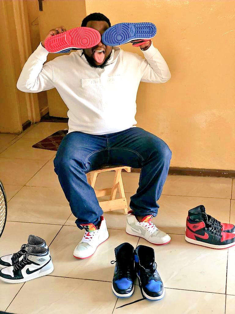 Mr_Chola's tweet photo. Fucked around and formed Voltron #Top3 #Retrohead #Baron1s #Banned1s #RoyalBlue1s #Hare1sOnFeet https://t.co/7UpC7t91pH