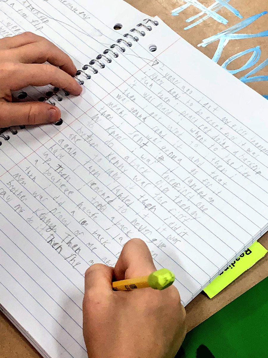 Greto_ElemEdu's tweet image. #FlashDrafts in writing today about specials events in our lives #PersonalNarratives #SmallMoment #ExpandASmallWindowOfTime #EESLearnAndLead