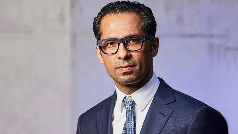 firstnews_tv's tweet image. ಇನ್ನೂ ಸಿಕ್ಕಿಲ್ಲ ಆಫ್ರಿಕದ​ಲ್ಲಿ ಕಿಡ್ನಾಪ್ ಆಗಿದ್ದ ಭಾರತೀಯ ಮೂಲದ ಯಂಗ್​ ಬಿಲೇನಿಯರ್..​! firstnews.tv/india-based-af… #Firstnews #Indiabased #Africanbillionaire #Mohammeddewji #Kidnap #Family