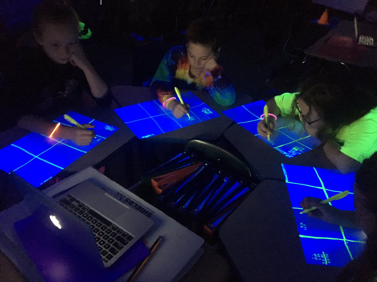 piedmontelem's tweet image. Mrs. Cooper’s 5th Graders learn about adding and subtracting decimals in a really cool way! #glowmath #80sDay