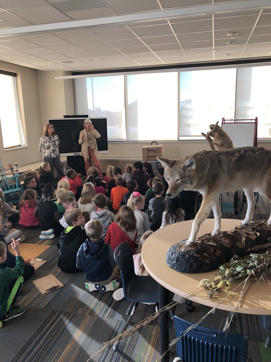 Wildlife expert from the Kansas Wildlife State Department sharing about Kansas Habitats for our plants &amp; animals PBL! <a href="/nanc_westemeyer/">Nancy West@wse</a> #PBL