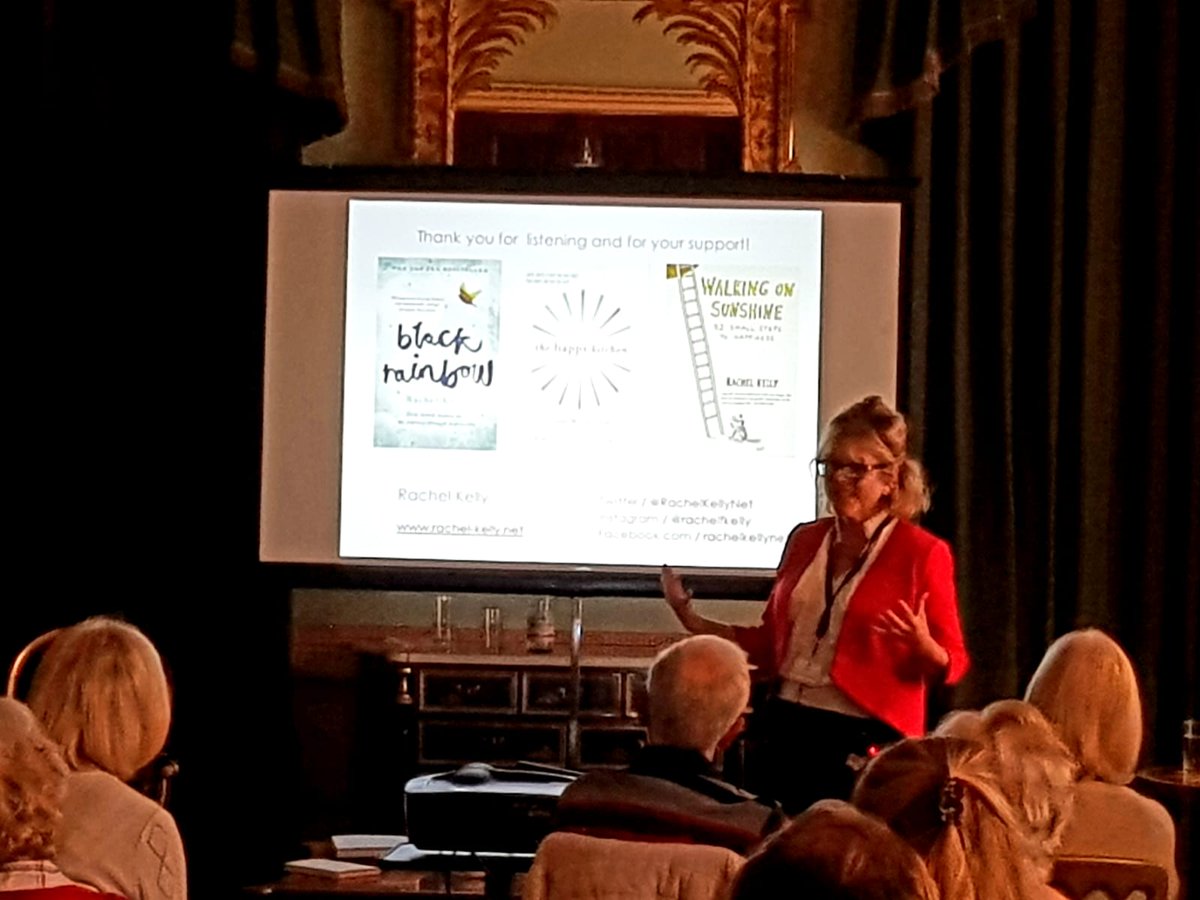 Giving my #WalkingonSunshine talk about emotional resilience at <a href="/AlthorpLitFest/">Althorp Lit Fest</a>
