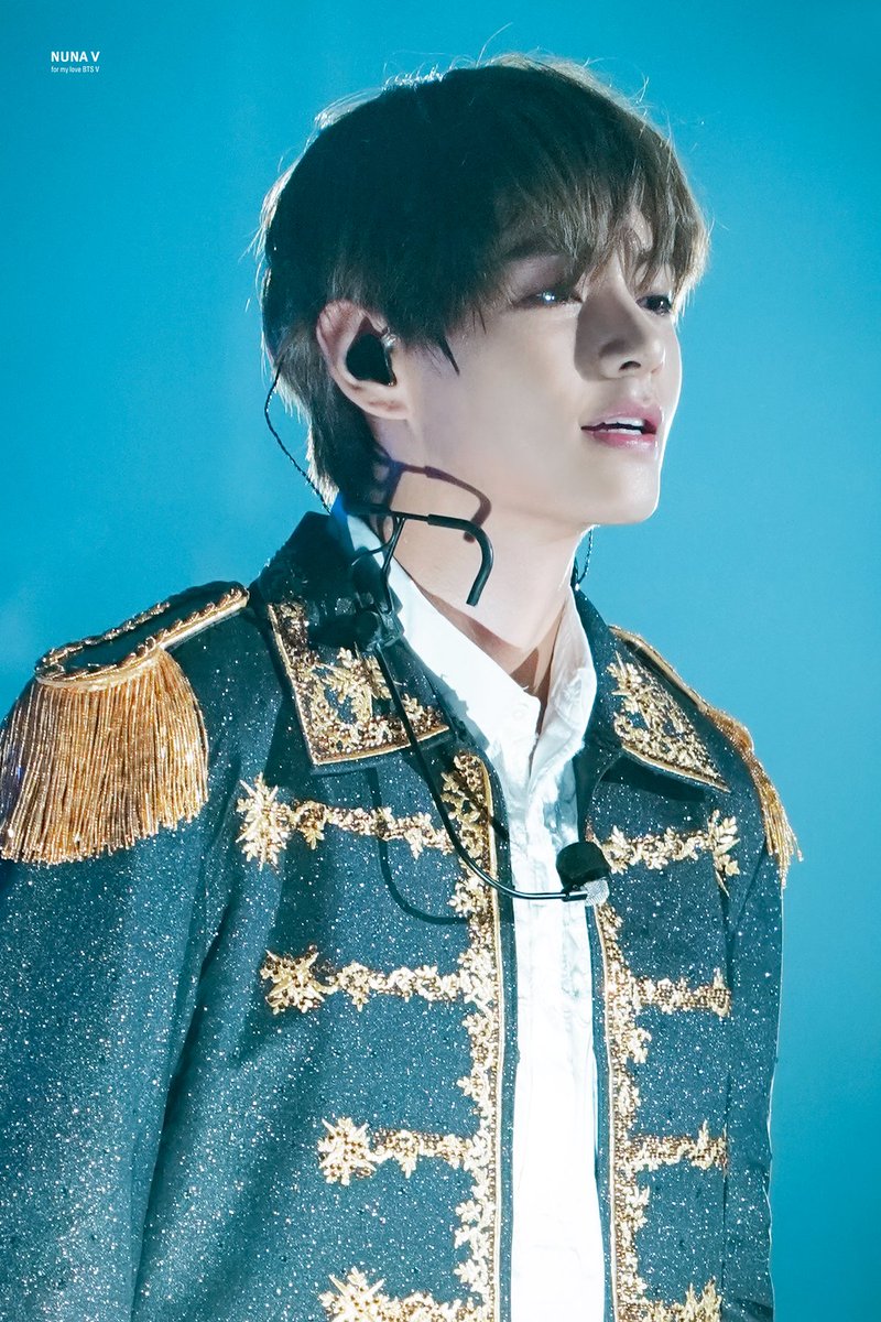 _nuna_V's tweet photo. 181013 LYS tour in Amsterdam
태형이 눈빛 💜
#이삐사진전 #태형 #뷔 #V #BTS @BTS_twt https://t.co/BYCyhMC1fK