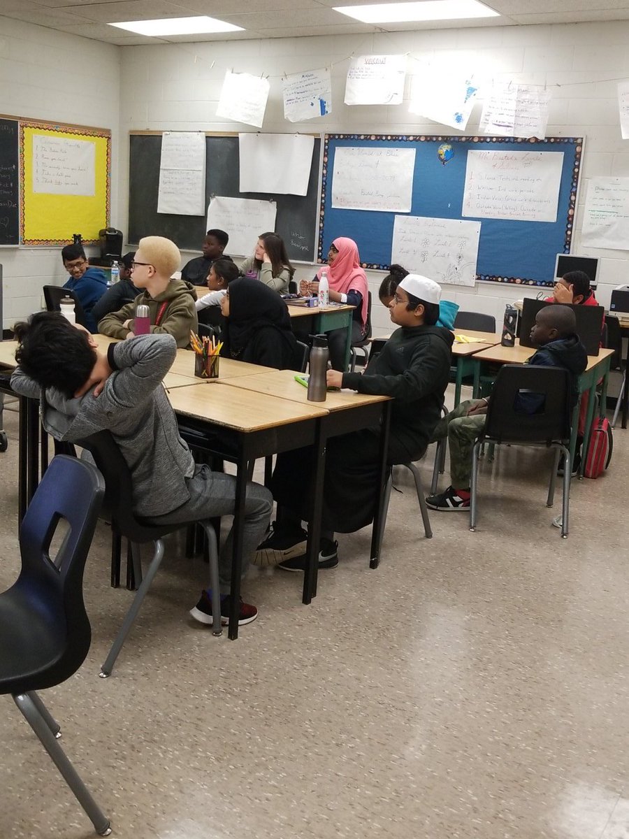 NicoleMillerEDU's tweet image. Learning abt layers of a song. Creating their own remix of a song. Beat sequencer, vocal tracks + #ipadlearning #musictech @VPstamatopoulos