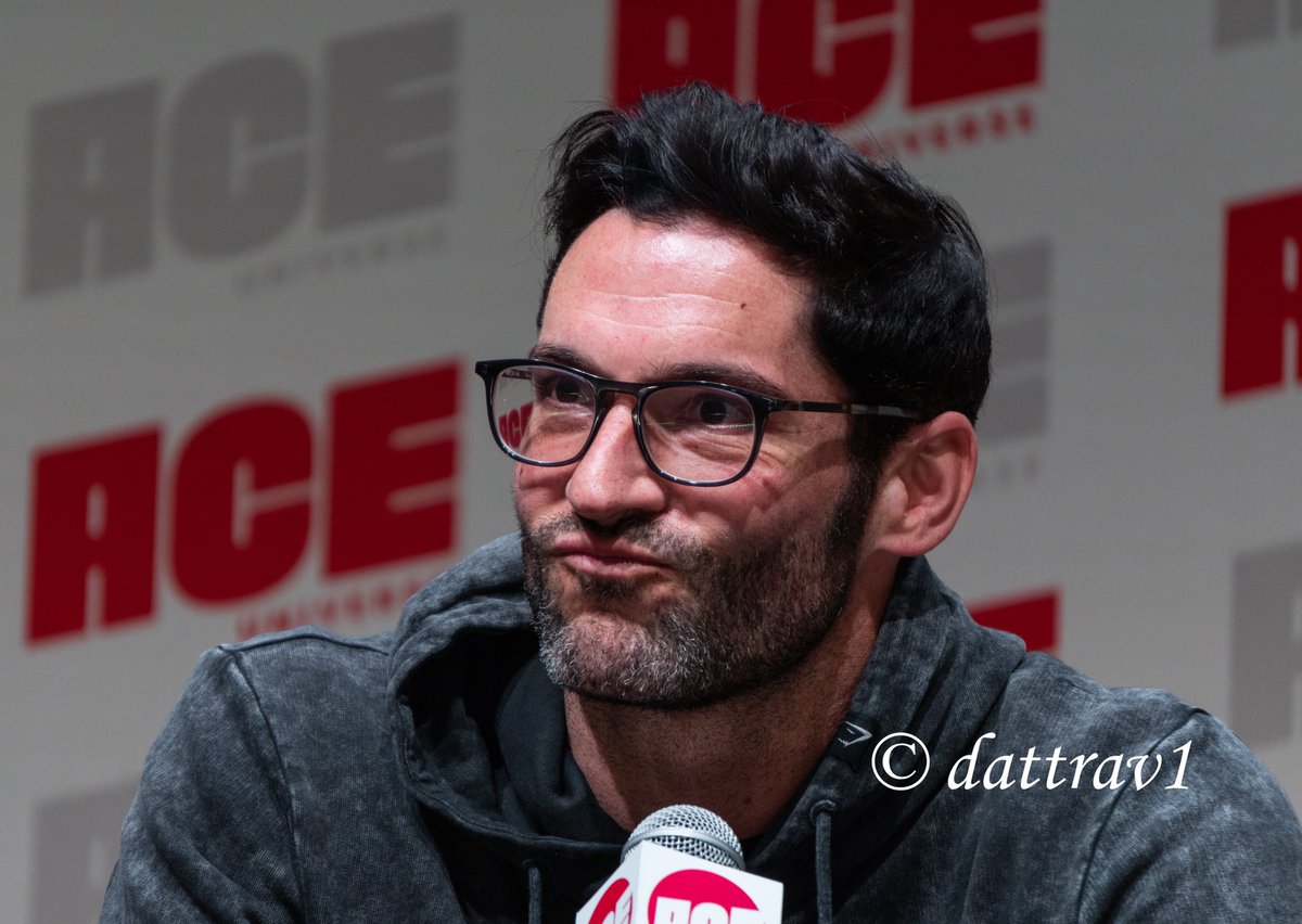dattrav1's tweet photo. Finally I had time to download all the photos I took from the panel of @tomellis17 at the @ACEcomiccon last Sunday. These are a few of them. 

Tom is absolutely gorgeous and charming. 

Ps: If you want to use be free but please give me credit 😊🙏🏻

#LuciferOnNetflix https://t.co/GuGNzCm3mh