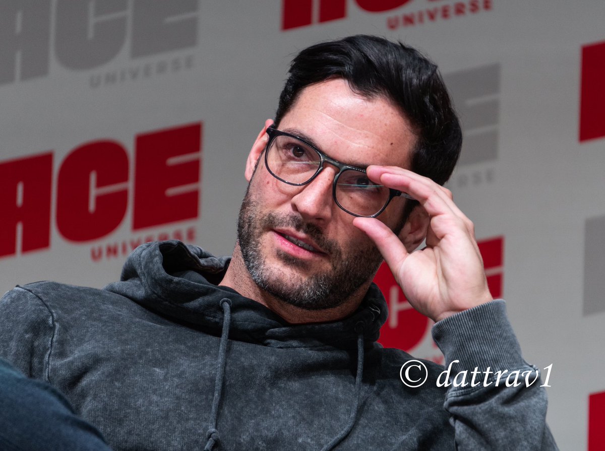 dattrav1's tweet photo. Finally I had time to download all the photos I took from the panel of @tomellis17 at the @ACEcomiccon last Sunday. These are a few of them. 

Tom is absolutely gorgeous and charming. 

Ps: If you want to use be free but please give me credit 😊🙏🏻

#LuciferOnNetflix https://t.co/GuGNzCm3mh
