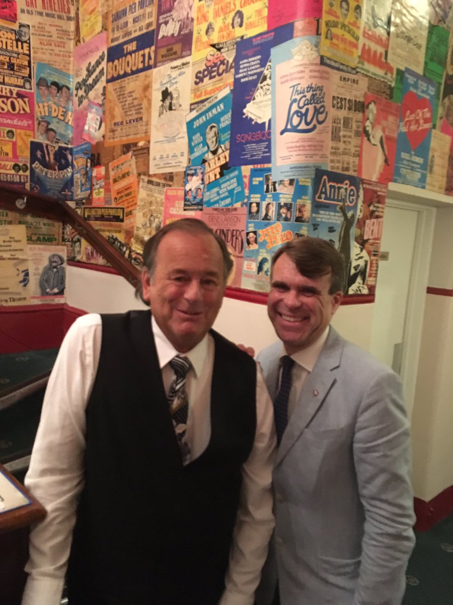 CriterionBlueTo's tweet image. Duncan Norvelle will be at The Criterion on Sat 20 October. Dean Caston will chat with Duncan about his career on stage and TV which came to a halt in 2012 following a stoke. But he is now back on stage making people laugh. Book now on 01795 662981 #ChaseMe