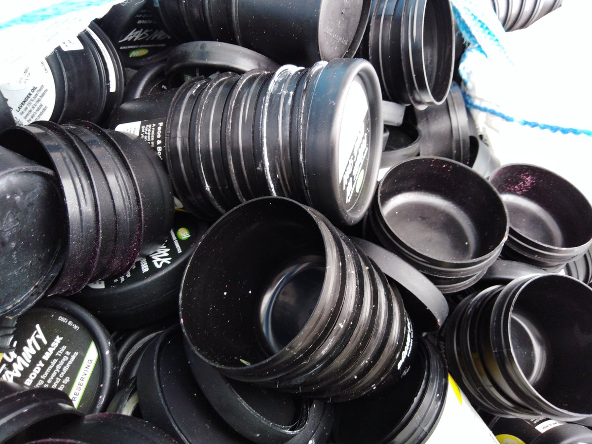 monicafabra3's tweet photo. Very interesting and fun day visiting LUSH factory with the #SeeBinSeaChange team. It's impressive how much this company recycle. 90% of items entering the factory is recycled. Well done #lush! https://t.co/3AUa2wdbfi