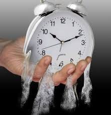 DavisLarrin's tweet photo. Is anyone else feeling like this year is slipping away too quickly?  #time #october #TuesdayThoughts https://t.co/QlPMDyNqhY