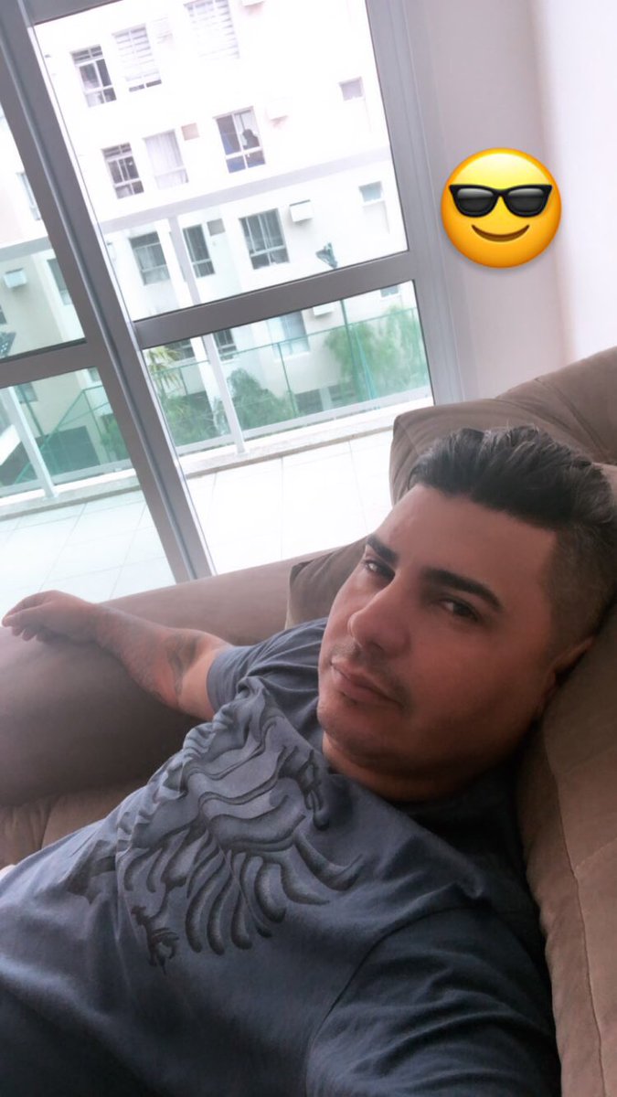 doisdsilva's tweet photo. Será que tem resenha? Quem será que vem hj? Vem q da pra mais uma 😋 https://t.co/BHlgNRaOrP