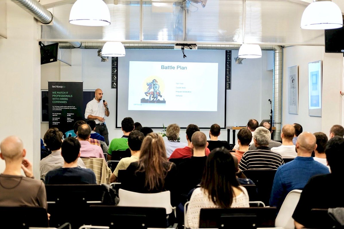 techloop_io's tweet image. Take a look at the great atmosphere at our third Budapest TECH Talks! It was yet another amazing meetup at @LOFFICEbudapest full of inspiring talks and networking. More photos here: buff.ly/2RRrMip #TECHTalks #Techloop