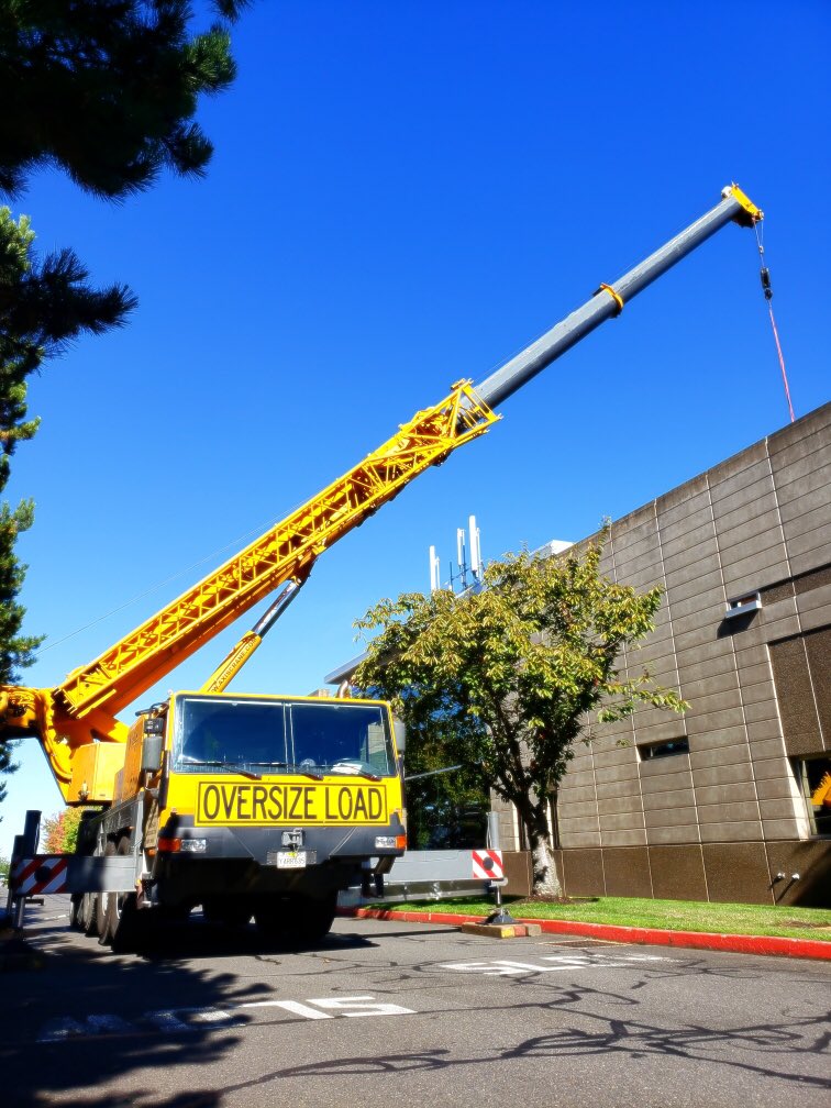 #axiscrane #mobilecranes #cranes #rigging