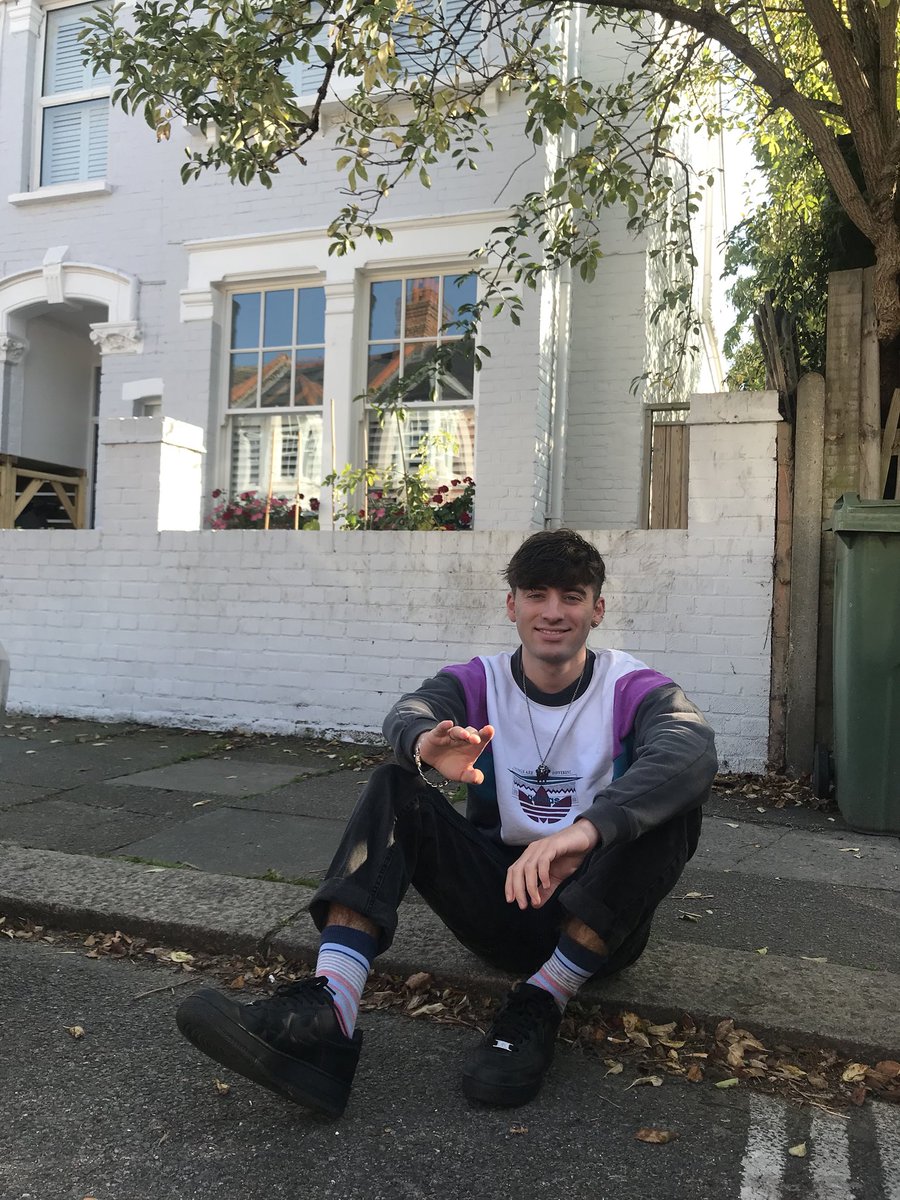 touchdalight's tweet photo. imagine me strangling you 2 death 😌 https://t.co/JUpHMaSLiR