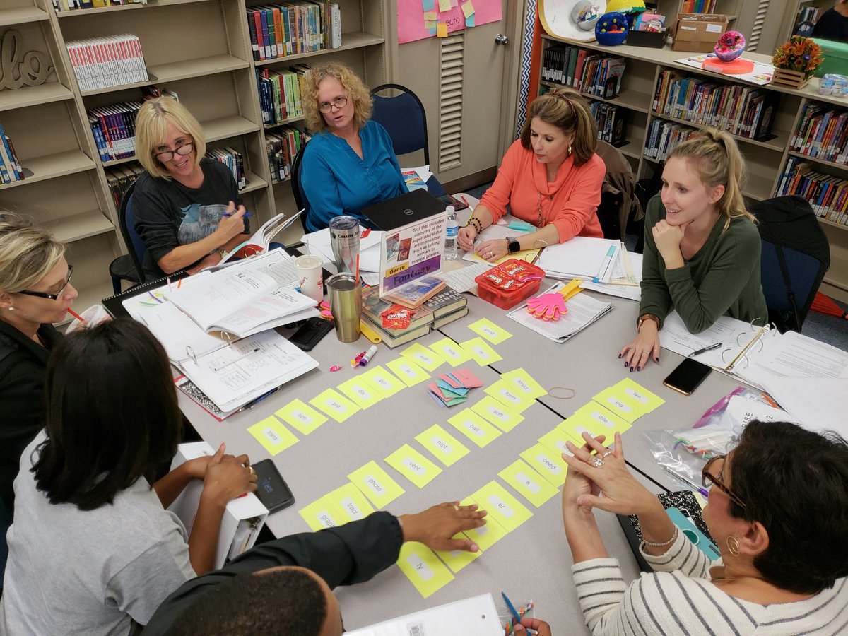 ElaLrsd's tweet photo. We had an awesome time learning about morphology and etymology with enthusiastic and empowered educators at our 1st session of #RISEArkansas Day Two! 

#LRSDPowerOfUs @lrsd @MichaelPoore1 @lbailey819 https://t.co/xRWmVlXNr3